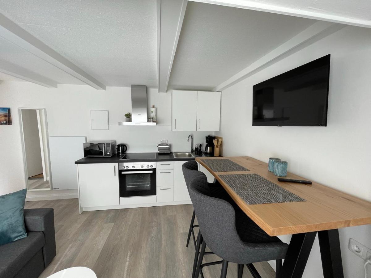 Juna Laboe Extérieur photo