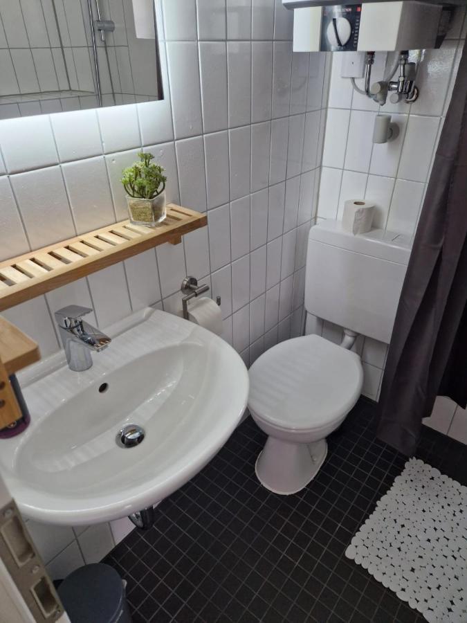 Juna Laboe Extérieur photo